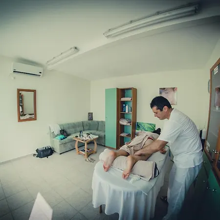 海滨堡海滩公寓 * 拉夫达