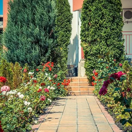 Riviera Apartment