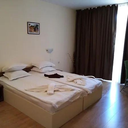 Riviera Apartment