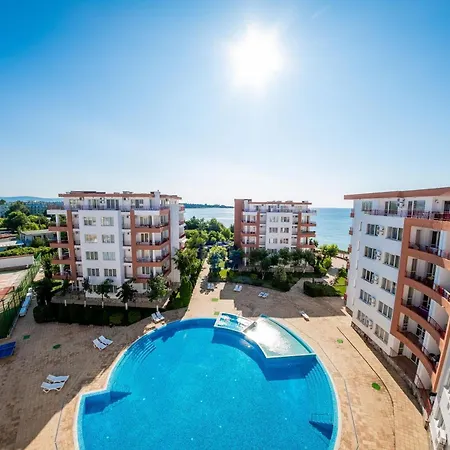 Riviera Apartament *