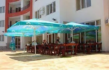 Riviera Apartment *